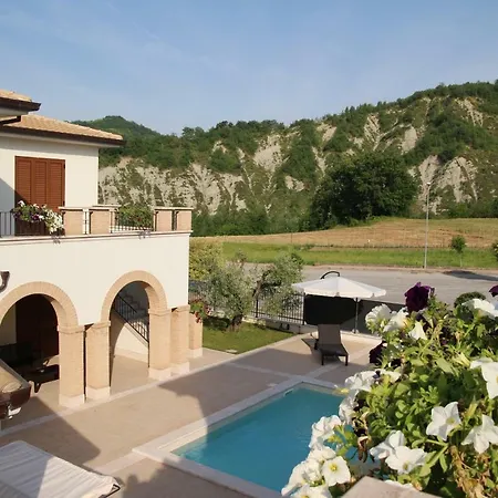 Stella Del Gran Sasso Отель Colledara