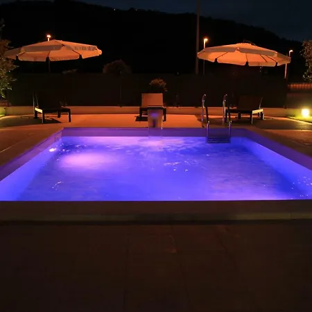 Stella Del Gran Sasso Otel Colledara